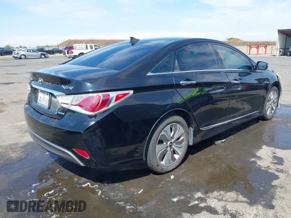✅ 2013 Hyundai Sonata • VIN: KMHEC4A49DA069478 • Lot: 43094098. Listed on IAAI with 139,346 mi. Free auction sales archive from the USA and detailed vehicle history report at DreamBid. Image 4.