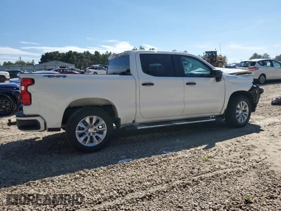 ✅ 2020 Chevrolet Silverado 1500 Custom • VIN: 3GCUYBEF6LG104558 • Lot: 70429965. Listed on Copart with 101,613 mi. Free auction sales archive from the USA and detailed vehicle history report at DreamBid. Image 3.