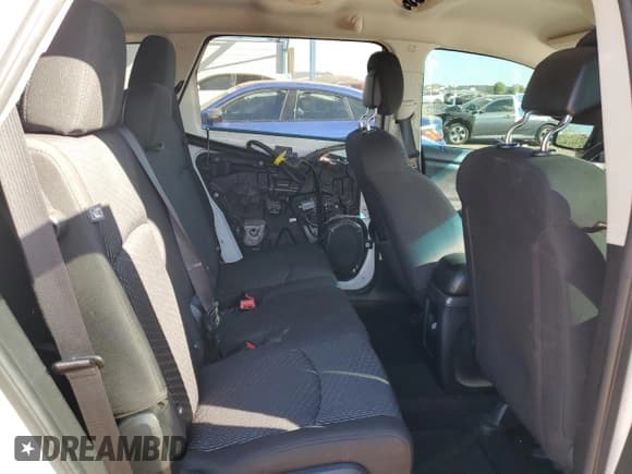 ✅ 2017 Dodge Journey SXT • VIN: 3C4PDCBG5HT588958 • Лот: 91594695. Опубликован ранее на Copart с пробегом 122 662 миль. Бесплатный доступ к архиву аукционных продаж из США и подробный отчёт об истории автомобиля на DreamBid. Изображение 11.