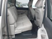 ✅ 2009 Chevrolet Silverado 1500 • VIN: 3GCFC13509G236722 • Lot: 43110882. Wystawiony na IAAI z przebiegiem 217 493 mil. Bezpłatny archiwum sprzedaży aukcyjnych z USA i szczegółowy raport historii pojazdu na DreamBid. Zdjęcie 8.