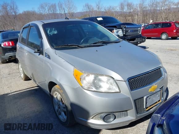 ✅ 2009 Chevrolet Aveo 1LT • VIN: KL1TD66E39B670755 • Lot: 41617362. Wystawiony na IAAI z przebiegiem 179 075 mil. Bezpłatny archiwum sprzedaży aukcyjnych z USA i szczegółowy raport historii pojazdu na DreamBid. Zdjęcie 6.