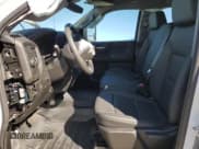 ✅ 2024 Chevrolet Silverado 2500HD • VIN: 1GB5WLE73RF292317 • Lot: 76949084. Wystawiony na Copart z przebiegiem 62 mil. Bezpłatny archiwum sprzedaży aukcyjnych z USA i szczegółowy raport historii pojazdu na DreamBid. Zdjęcie 7.