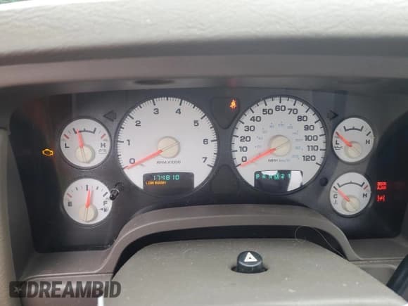 ✅ 2005 Dodge 1500 SLT • VIN: 1D7HU18D75J548895 • Лот: 91862045. Опубликован ранее на Copart с пробегом 174 810 миль. Бесплатный доступ к архиву аукционных продаж из США и подробный отчёт об истории автомобиля на DreamBid. Изображение 9.