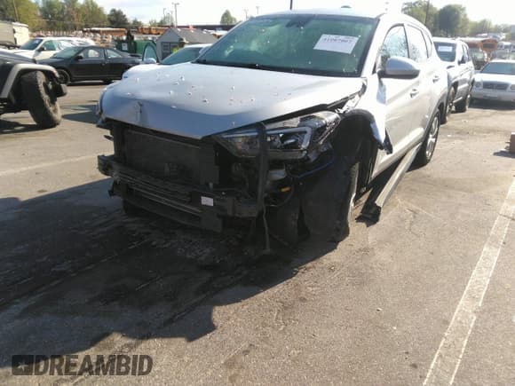 ✅ 2019 Hyundai Tucson SE • VIN: KM8J2CA47KU918983 • Лот: 41987807. Опубликован ранее на IAAI с пробегом 84 477 миль. Бесплатный доступ к архиву аукционных продаж из США и подробный отчёт об истории автомобиля на DreamBid. Изображение 18.