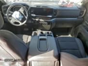 ✅ 2024 Chevrolet Silverado 2500HD LT • VIN: 2GC4YNEY9R1110567 • Лот: 94662155. Опубликован ранее на Copart с пробегом 60 639 миль. Бесплатный доступ к архиву аукционных продаж из США и подробный отчёт об истории автомобиля на DreamBid. Изображение 9.