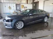 ✅ 2018 Audi A5 Premium Plus • VIN: WAUPNAF51JA005578 • Lot: 90934455. Wystawiony na Copart z przebiegiem 85 881 mil. Bezpłatny archiwum sprzedaży aukcyjnych z USA i szczegółowy raport historii pojazdu na DreamBid. Zdjęcie 1.