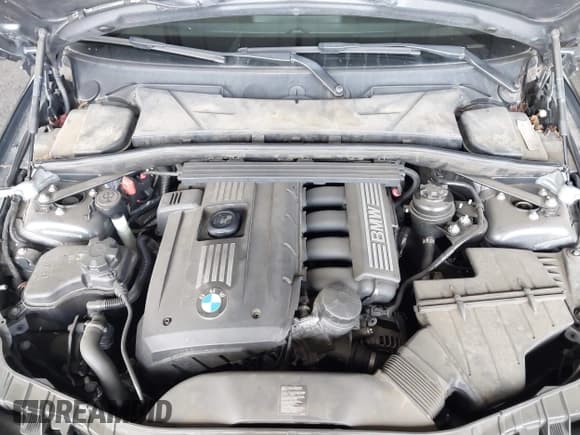 ✅ 2013 BMW 1 Series 128i • VIN: WBAUN1C55DVR00916 • Lot: 43670015. Listed on IAAI with 94,510 mi. Free auction sales archive from the USA and detailed vehicle history report at DreamBid. Image 10.