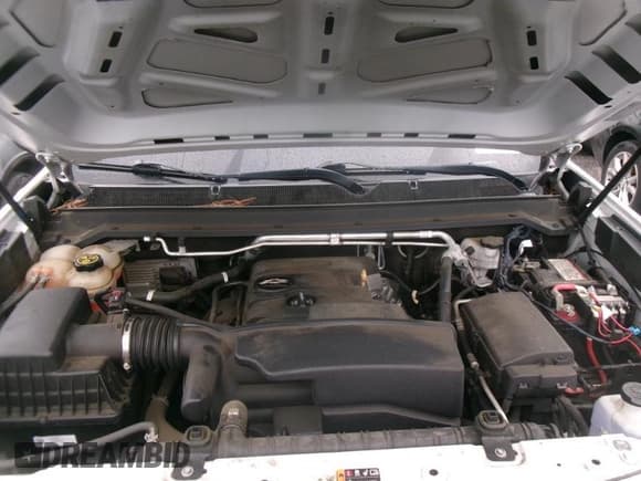 ✅ 2019 Chevrolet Colorado 2WD Work Truck • VIN: 1GCHSBEA7K1322027 • Лот: 42402170. Опубликован ранее на IAAI с пробегом 50 401 миль. Бесплатный доступ к архиву аукционных продаж из США и подробный отчёт об истории автомобиля на DreamBid. Изображение 1.