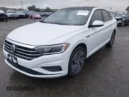 ✅ 2020 Volkswagen Jetta SEL • VIN: 3VWEB7BU3LM038359 • Lot: 41487080. Wystawiony na IAAI z przebiegiem 87 909 mil. Bezpłatny archiwum sprzedaży aukcyjnych z USA i szczegółowy raport historii pojazdu na DreamBid. Zdjęcie 2.