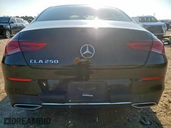 ✅ 2021 Mercedes-Benz CLA 250 • VIN: W1K5J4GB9MN152374 • Лот: 83878415. Опубликован ранее на Copart с пробегом 33 281 миль. Бесплатный доступ к архиву аукционных продаж из США и подробный отчёт об истории автомобиля на DreamBid. Изображение 6.