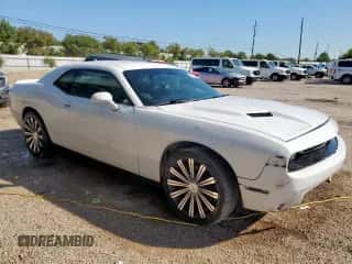 2018 Dodge Challenger SXT Plus z VIN 2C3CDZAG5JH132433, wystawiony jako Copart lot #82160955 z przebiegiem 100 552 mil mil oraz Czysty tytuł • Clean title. Historia ofert i sprzedaży dostępna na DreamBid. Obrazek 4.