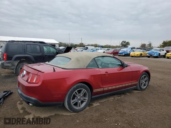 ✅ 2010 Ford Mustang V6 • VIN: 1ZVBP8EN7A5111881 • Lot: 90433715. Listed on Copart with 202,139 mi. Free auction sales archive from the USA and detailed vehicle history report at DreamBid. Image 3.