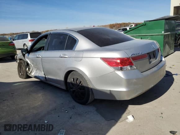 ✅ 2011 Honda Accord LX • VIN: 1HGCP2F31BA052595 • Lot: 92051875. Listed on Copart with 329,473 mi. Free auction sales archive from the USA and detailed vehicle history report at DreamBid. Image 2.