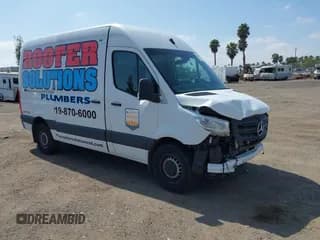 ✅ 2021 Mercedes-Benz Sprinter • VIN: W1Y4DBHY4MT063937 • Lot: 43387520. Wystawiony na IAAI z przebiegiem 67 432 mil. Bezpłatny archiwum sprzedaży aukcyjnych z USA i szczegółowy raport historii pojazdu na DreamBid. Zdjęcie 1.