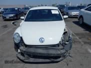 ✅ 2018 Volkswagen Beetle S • VIN: 3VWFD7AT5JM725282 • Lot: 42920424. Listed on IAAI with 43,076 mi. Free auction sales archive from the USA and detailed vehicle history report at DreamBid. Image 13.