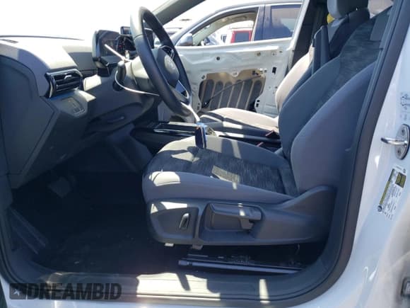 ✅ 2022 Volkswagen ID.4 Pro • VIN: WVGRMPE29NP043986 • Lot: 63934603. Listed on Copart with 134 mi. Free auction sales archive from the USA and detailed vehicle history report at DreamBid. Image 7.