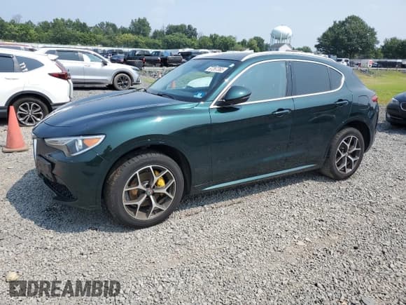 ✅ 2020 Alfa Romeo Stelvio Ti Sport • VIN: ZASPAKBN7L7C82768 • Лот: 67267365. Опубликован ранее на Copart с пробегом Не указан. Бесплатный доступ к архиву аукционных продаж из США и подробный отчёт об истории автомобиля на DreamBid. Изображение 1.