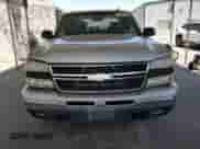 2006 Chevrolet Silverado 1500 LT2 z VIN 2GCEC19T361108349, wystawiony jako Copart lot #62504375 z przebiegiem 416 192 mil mil oraz Szkoda całkowita • Salvage title. Historia ofert i sprzedaży dostępna na DreamBid. Obrazek 5.