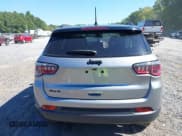 ✅ 2019 Jeep Compass Latitude • VIN: 3C4NJDBB5KT697213 • Lot: 43133163. Listed on IAAI with 55,308 mi. Free auction sales archive from the USA and detailed vehicle history report at DreamBid. Image 16.