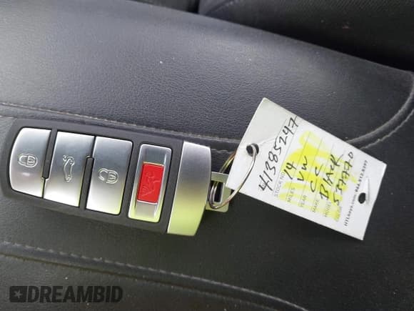 ✅ 2014 Volkswagen CC Executive • VIN: WVWRP7AN3EE537770 • Lot: 41385247. Listed on IAAI with 135,069 mi. Free auction sales archive from the USA and detailed vehicle history report at DreamBid. Image 11.