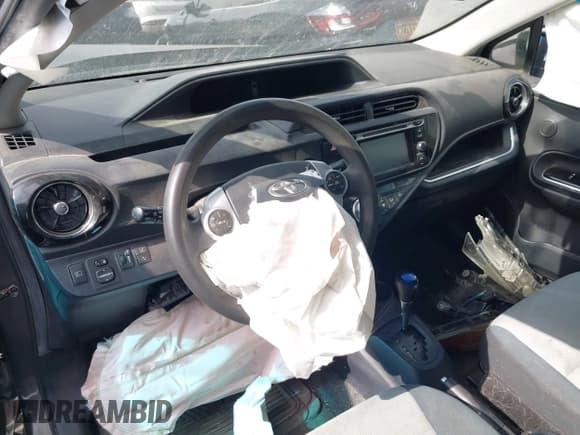 ✅ 2017 Toyota Prius One • VIN: JTDKDTB39H1592526 • Lot: 42474365. Wystawiony na IAAI z przebiegiem 124 777 mil. Bezpłatny archiwum sprzedaży aukcyjnych z USA i szczegółowy raport historii pojazdu na DreamBid. Zdjęcie 20.