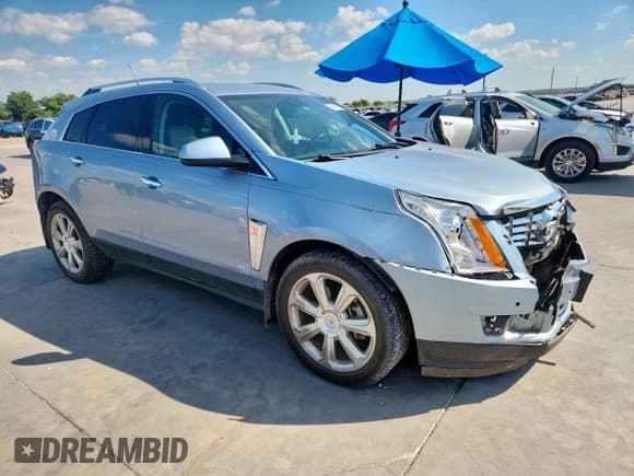✅ 2013 Cadillac SRX Premium Collection • VIN: 3GYFNJE32DS537076 • Lot: 85347085. Wystawiony na Copart z przebiegiem 47 954 mil. Bezpłatny archiwum sprzedaży aukcyjnych z USA i szczegółowy raport historii pojazdu na DreamBid. Zdjęcie 4.