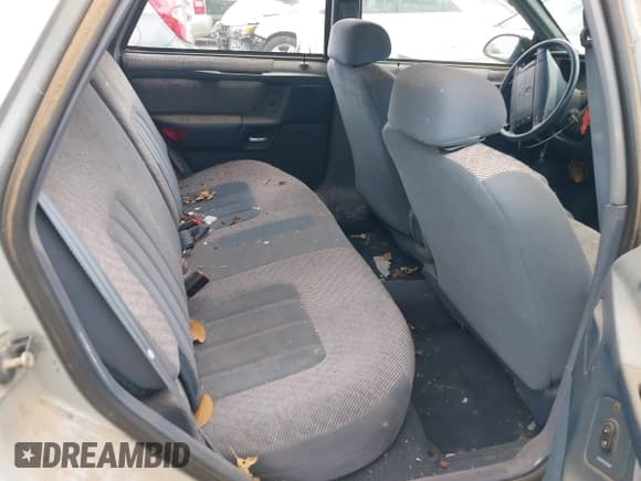 ✅ 1990 Mercury Sable • VIN: 1MECM55U5LA600326 • Lot: 42629859. Wystawiony na IAAI z przebiegiem 64 312 mil. Bezpłatny archiwum sprzedaży aukcyjnych z USA i szczegółowy raport historii pojazdu na DreamBid. Zdjęcie 8.