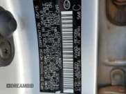 ✅ 2015 Lexus ES 300h • VIN: JTHBW1GG1F2098077 • Lot: 82495485. Wystawiony na Copart z przebiegiem 255 482 mil. Bezpłatny archiwum sprzedaży aukcyjnych z USA i szczegółowy raport historii pojazdu na DreamBid. Zdjęcie 12.