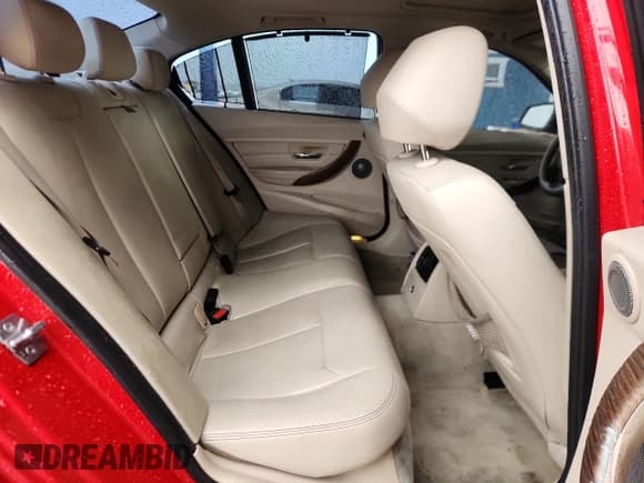 ✅ 2013 BMW 3 Series 328i xDrive • VIN: WBA3B5C56DF598347 • Lot: 93331725. Listed on Copart with 160,086 mi. Free auction sales archive from the USA and detailed vehicle history report at DreamBid. Image 10.