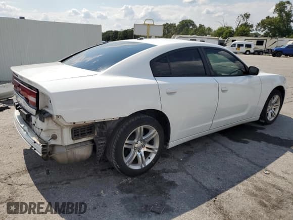 ✅ 2011 Dodge Charger Rallye • VIN: 2B3CL3CG9BH566270 • Lot: 68456455. Wystawiony na Copart z przebiegiem 176 417 mil. Bezpłatny archiwum sprzedaży aukcyjnych z USA i szczegółowy raport historii pojazdu na DreamBid. Zdjęcie 3.