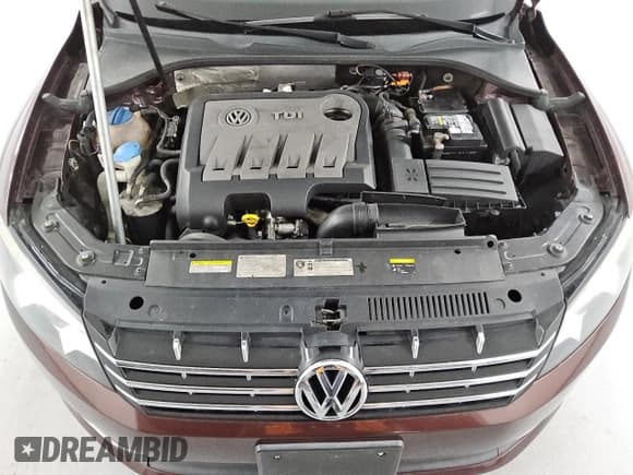 ✅ 2014 Volkswagen Passat SE • VIN: 1VWBN7A39EC102699 • Lot: 92000865. Wystawiony na Copart z przebiegiem 101 555 mil. Bezpłatny archiwum sprzedaży aukcyjnych z USA i szczegółowy raport historii pojazdu na DreamBid. Zdjęcie 11.