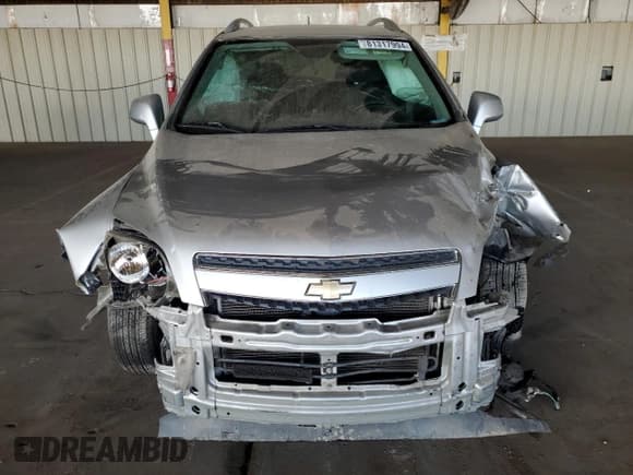 ✅ 2015 Chevrolet Captiva Sport LS • VIN: 3GNAL2EKXFS502282 • Lot: 81317994. Wystawiony na Copart z przebiegiem Nie podano. Bezpłatny archiwum sprzedaży aukcyjnych z USA i szczegółowy raport historii pojazdu na DreamBid. Zdjęcie 5.