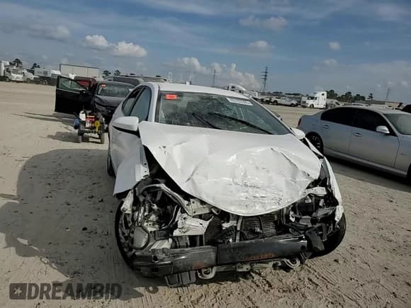 ✅ 2019 Toyota Corolla LE • VIN: 2T1BURHE5KC243345 • Лот: 89703285. Опубликован ранее на Copart с пробегом Не указан. Бесплатный доступ к архиву аукционных продаж из США и подробный отчёт об истории автомобиля на DreamBid. Изображение 13.