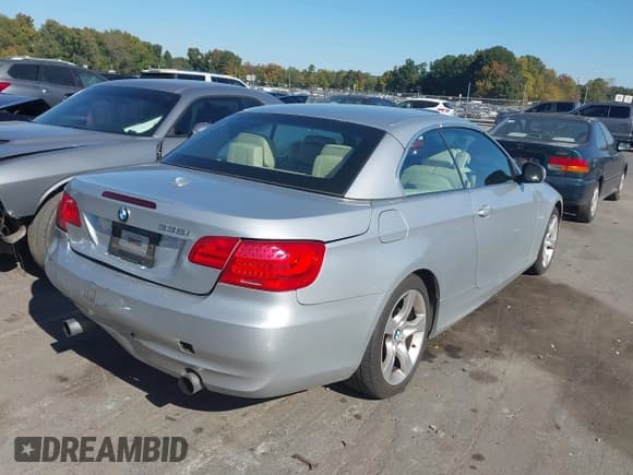 ✅ 2011 BMW 3 Series 335i • VIN: WBADX7C50BE742771 • Lot: 43460851. Wystawiony na IAAI z przebiegiem 51 830 mil. Bezpłatny archiwum sprzedaży aukcyjnych z USA i szczegółowy raport historii pojazdu na DreamBid. Zdjęcie 4.