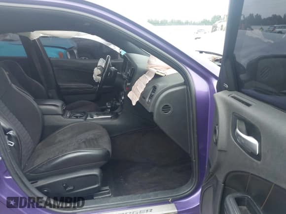 ✅ 2018 Dodge Charger R/T • VIN: 2C3CDXCT4JH290907 • Lot: 42880536. Wystawiony na IAAI z przebiegiem 117 826 mil. Bezpłatny archiwum sprzedaży aukcyjnych z USA i szczegółowy raport historii pojazdu na DreamBid. Zdjęcie 5.