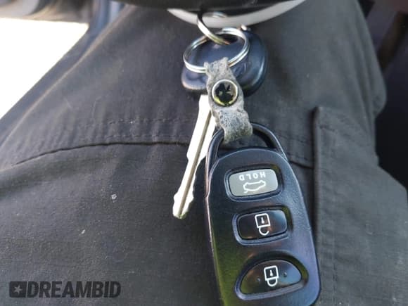 ✅ 2012 Hyundai Elantra GLS • VIN: 5NPDH4AE0CH125924 • Лот: 43819082. Опубликован ранее на IAAI с пробегом 125 746 миль. Бесплатный доступ к архиву аукционных продаж из США и подробный отчёт об истории автомобиля на DreamBid. Изображение 11.