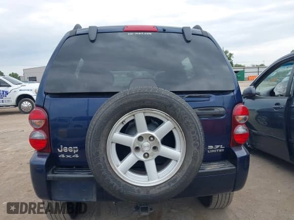 ✅ 2007 Jeep Liberty Limited • VIN: 1J4GL58K87W593391 • Lot: 42874437. Listed on IAAI with 209,110 mi. Free auction sales archive from the USA and detailed vehicle history report at DreamBid. Image 16.