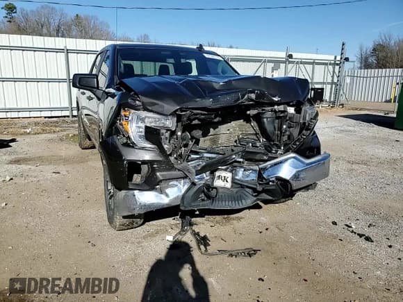 ✅ 2021 GMC Sierra 1500 • VIN: 1GTU9AEF4MZ305836 • Lot: 87507775. Wystawiony na Copart z przebiegiem 56 126 mil. Bezpłatny archiwum sprzedaży aukcyjnych z USA i szczegółowy raport historii pojazdu na DreamBid. Zdjęcie 10.