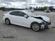 2023 Toyota Camry LE z VIN 4T1C11AK7PU151853, wystawiony jako Copart lot #81378565 z przebiegiem 19 510 mil mil oraz Czysty tytuł • Clean title. Historia ofert i sprzedaży dostępna na DreamBid. Obrazek 4.