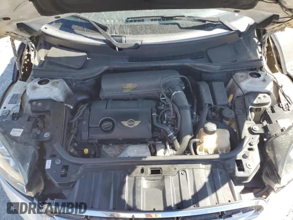 ✅ 2015 MINI Countryman S • VIN: WMWZC3C5XFWT03572 • Lot: 81846615. Wystawiony na Copart z przebiegiem 104 252 mil. Bezpłatny archiwum sprzedaży aukcyjnych z USA i szczegółowy raport historii pojazdu na DreamBid. Zdjęcie 12.