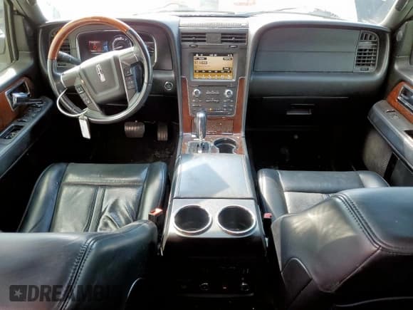 ✅ 2017 Lincoln Navigator Select • VIN: 5LMJJ2HT4HEL10123 • Lot: 83751815. Wystawiony na Copart z przebiegiem 109 592 mil. Bezpłatny archiwum sprzedaży aukcyjnych z USA i szczegółowy raport historii pojazdu na DreamBid. Zdjęcie 8.