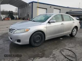 ✅ 2011 Toyota Camry LE • VIN: 4T4BF3EK2BR117997 • Лот: 93154255. Опубликован ранее на Copart с пробегом 132 644 миль. Бесплатный доступ к архиву аукционных продаж из США и подробный отчёт об истории автомобиля на DreamBid. Изображение 1.