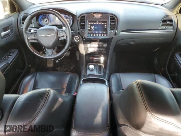 ✅ 2017 Chrysler 300 S Alloy Edition • VIN: 2C3CCABG5HH506374 • Lot: 69860615. Listed on Copart with 101,613 mi. Free auction sales archive from the USA and detailed vehicle history report at DreamBid. Image 8.