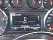 2015 Chevrolet Silverado 1500 LT z VIN 1GCVKREC6FZ159889, wystawiony jako IAAI lot #43282336 z przebiegiem 124 048 mil mil oraz . Historia ofert i sprzedaży dostępna na DreamBid. Obrazek 13.