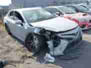 2022 Toyota Camry SE с VIN 4T1T11BK8NU072395, выставлен на аукционе IAAI как лот 42283425 с пробегом 39 347 миль миль и . История ставок и продаж доступна на DreamBid. Изображение 1.