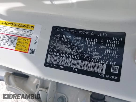 ✅ 2025 Honda Civic Type R • VIN: JHMFL5G46SX002433 • Lot: 42097750. Listed on IAAI with 3,270 mi. Free auction sales archive from the USA and detailed vehicle history report at DreamBid. Image 9.