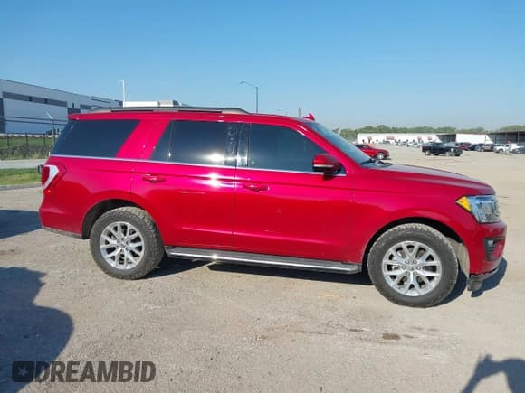 ✅ 2021 Ford Expedition XLT • VIN: 1FMJU1HT9MEA02105 • Lot: 43360297. Listed on IAAI with 81,063 mi. Free auction sales archive from the USA and detailed vehicle history report at DreamBid. Image 13.
