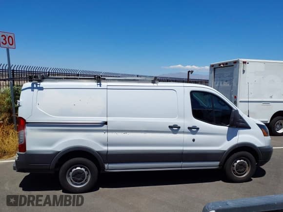 ✅ 2018 Ford Transit • VIN: 1FTYR1YGXJKA37398 • Лот: 42073096. Опубликован ранее на IAAI с пробегом 82 140 миль. Бесплатный доступ к архиву аукционных продаж из США и подробный отчёт об истории автомобиля на DreamBid. Изображение 13.
