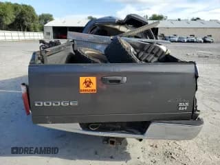 ✅ 2003 Dodge 1500 ST • VIN: 1D7HU18D73S264738 • Лот: 69376504. Опубликован ранее на Copart с пробегом Не указан. Бесплатный доступ к архиву аукционных продаж из США и подробный отчёт об истории автомобиля на DreamBid. Изображение 6.