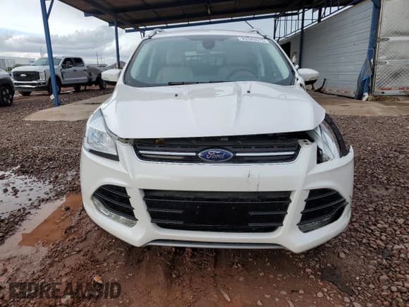 ✅ 2015 Ford Escape Titanium • VIN: 1FMCU0J91FUA92411 • Lot: 93343675. Listed on Copart with 46,939 mi. Free auction sales archive from the USA and detailed vehicle history report at DreamBid. Image 5.